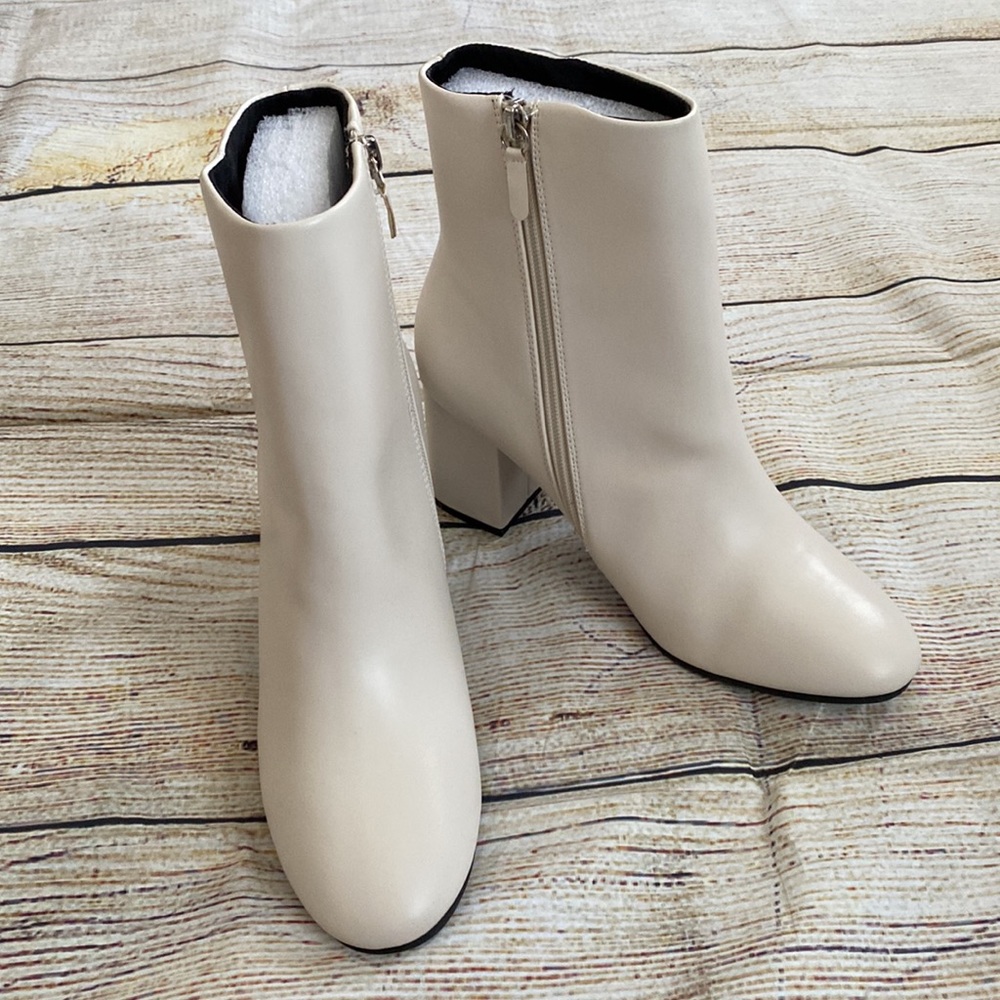 Qupid Booties - Picture 11 of 12
